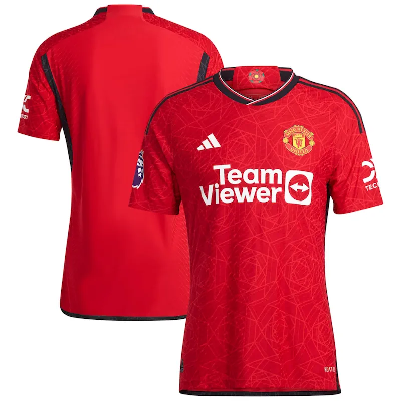 Dissatisfaction at Manchester United: Issues with Adidas Kit - Cricket ...